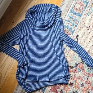 Lucky brand lightweight sweater